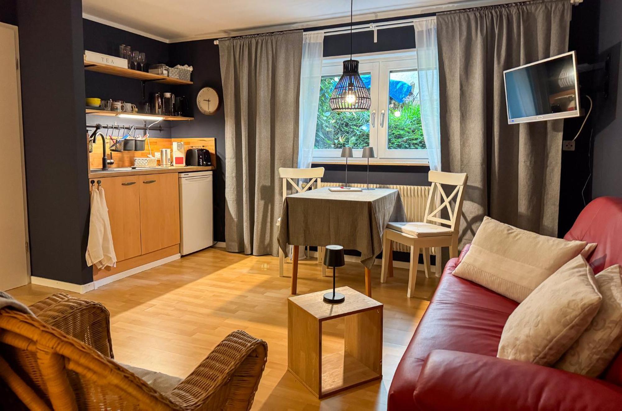 Apartment Parkplatz Garten Rad-Garage Freiburg im Breisgau Kültér fotó