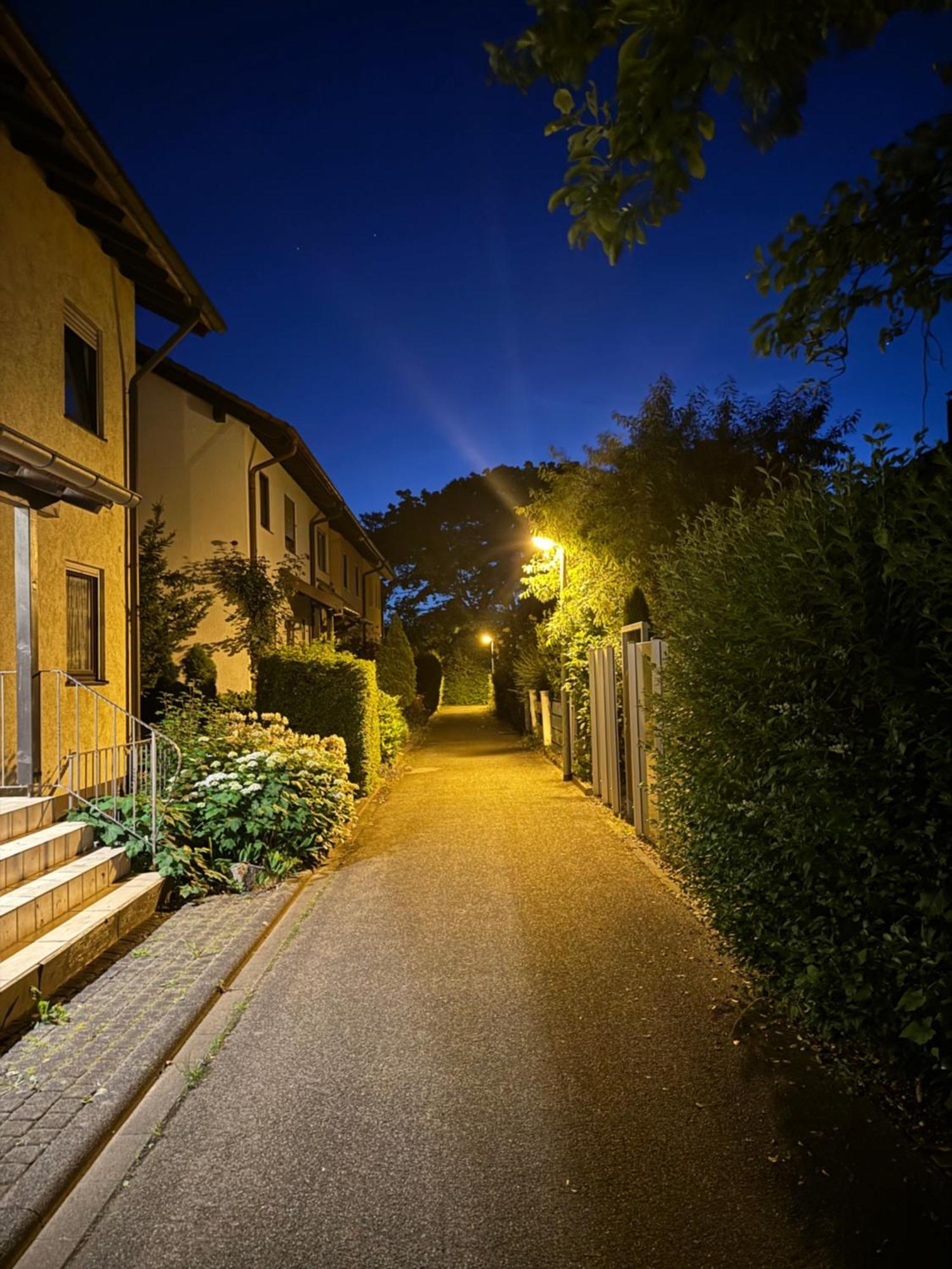Apartment Parkplatz Garten Rad-Garage Freiburg im Breisgau Kültér fotó